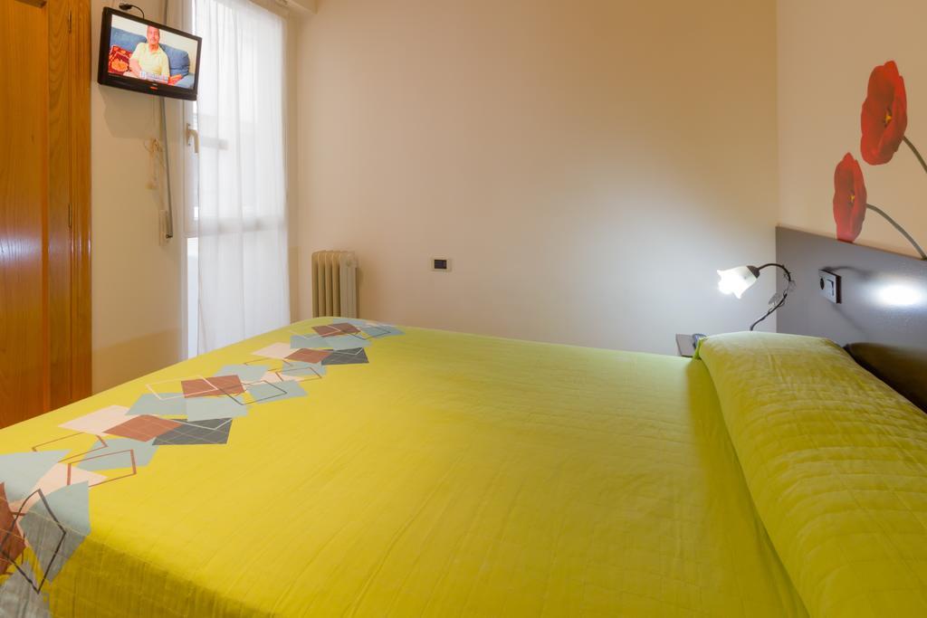 Pension Logrono Logroño Quarto foto