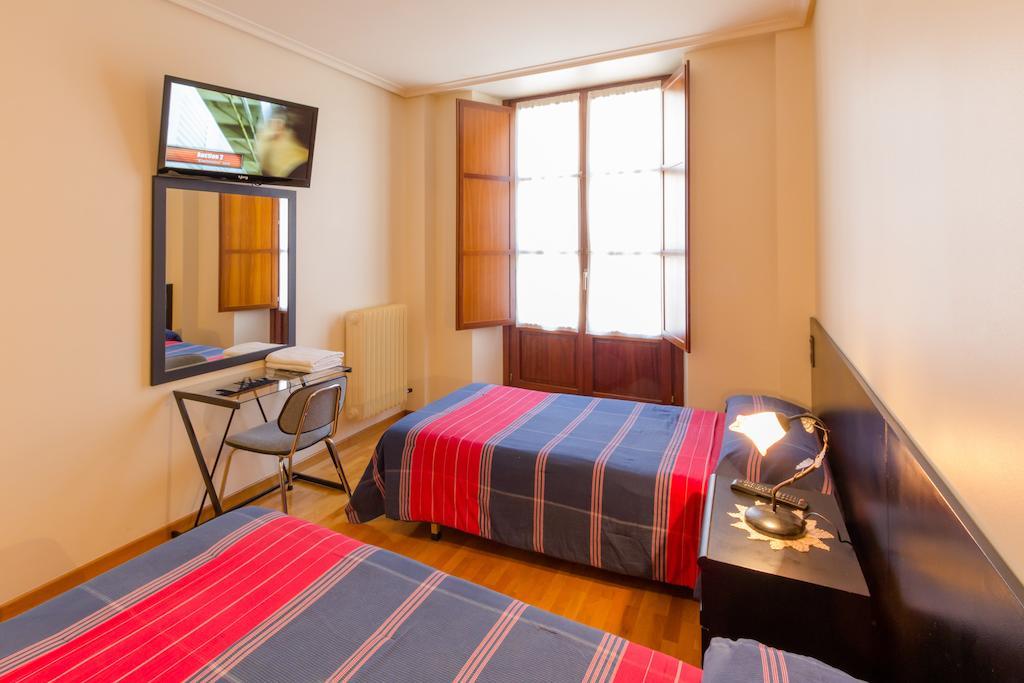Pension Logrono Logroño Quarto foto
