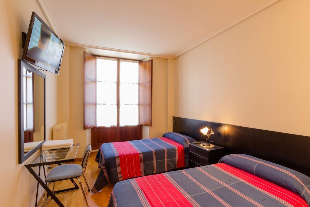 Pension Logrono Logroño Quarto foto