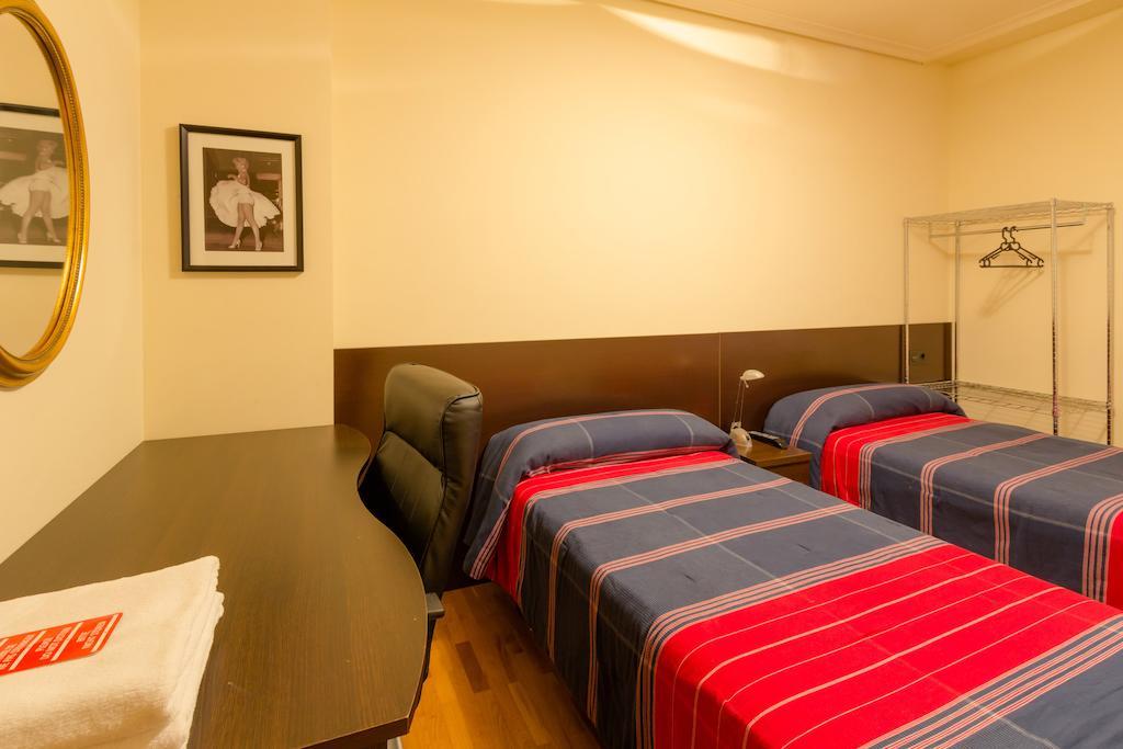 Pension Logrono Logroño Quarto foto